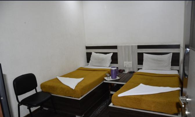 Midtown Hotel Αχμπανταμπάντ Εξωτερικό φωτογραφία